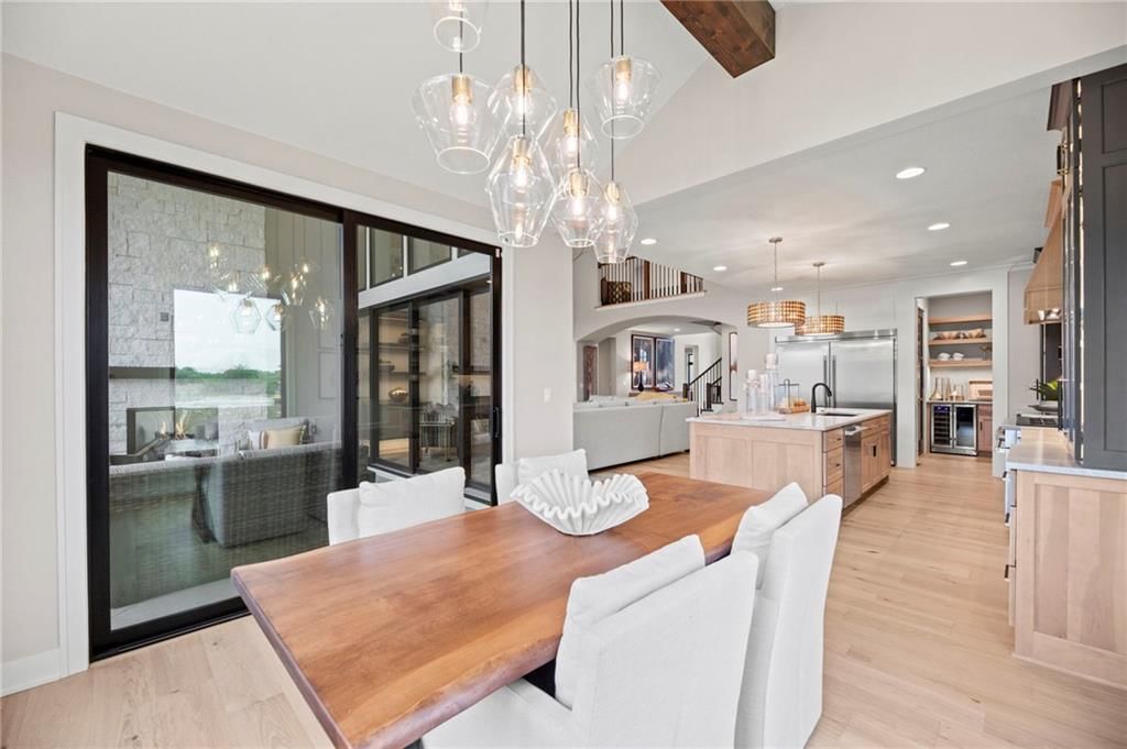 Photo 18 of 42 - 17605 Carter Street, Overland Park, KS 66221
