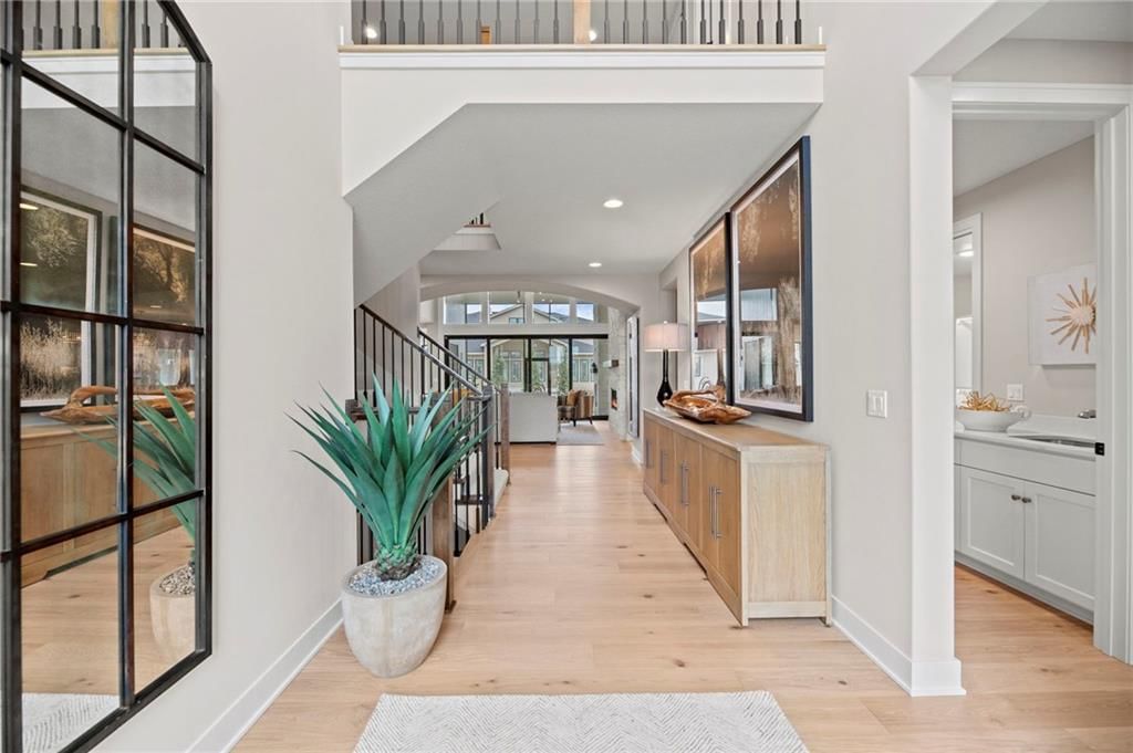 17605 Carter Street, Overland Park, KS: listing photo 3