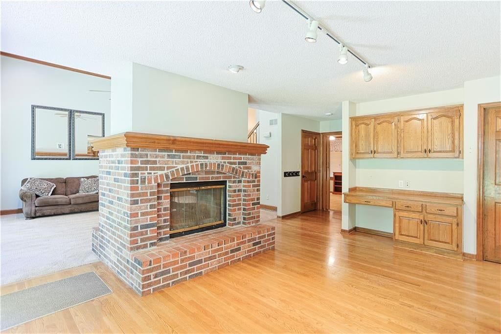 Photo 12 of 45 - 5101 S Tierney Court