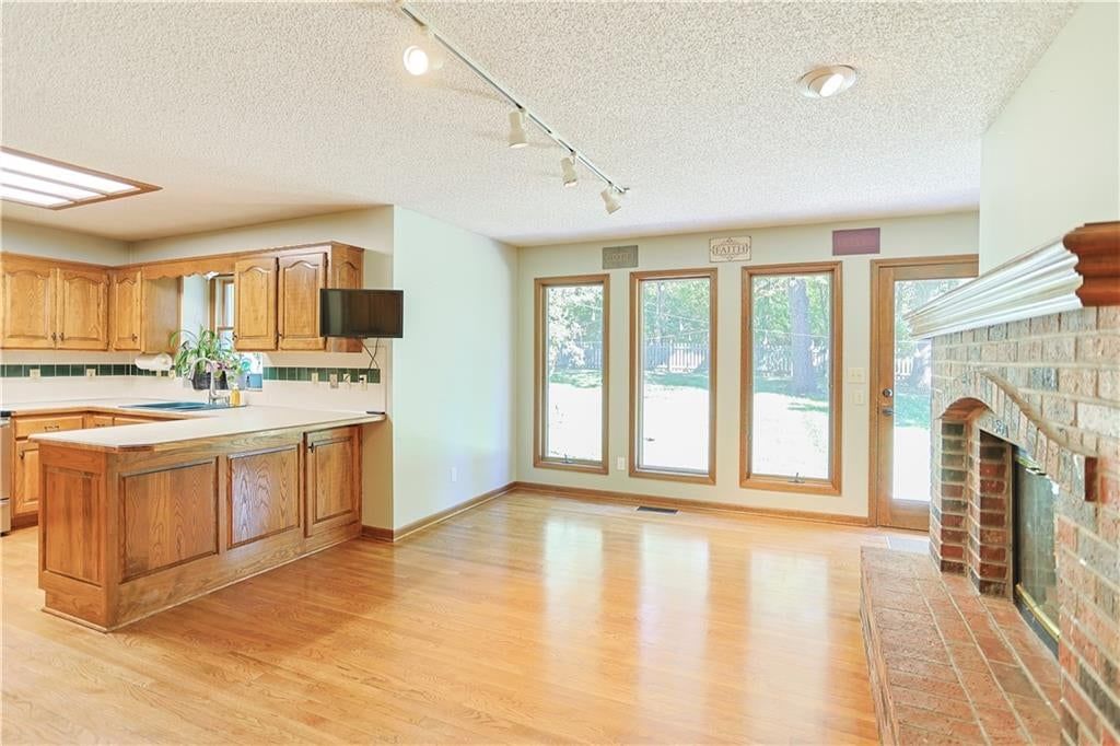 Photo 9 of 45 - 5101 S Tierney Court