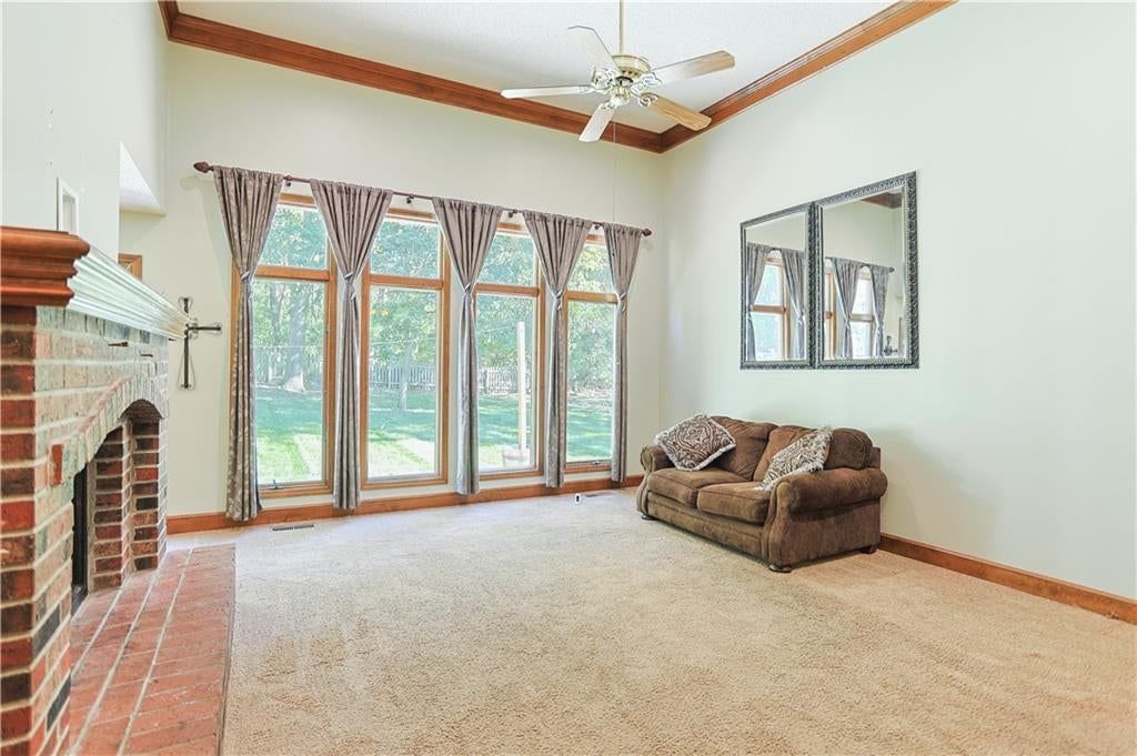 Photo 5 of 45 - 5101 S Tierney Court