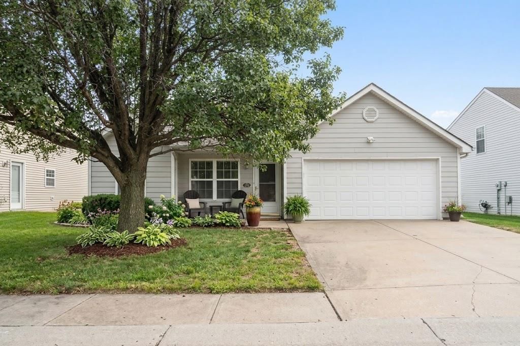 371 N Sumac Street, Gardner, KS: listing photo 2