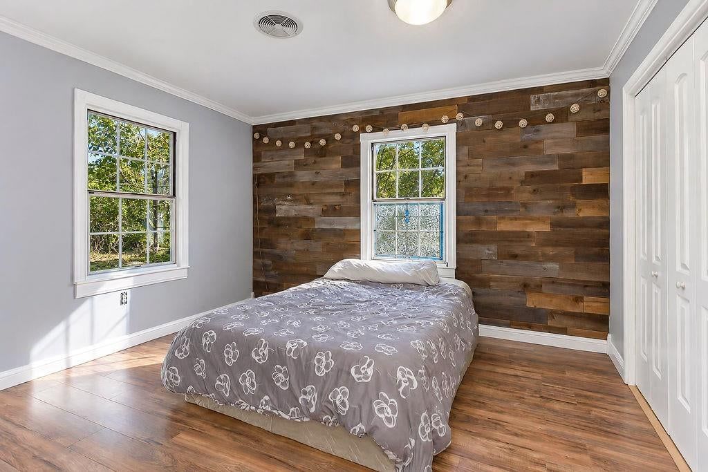 Accent wall at 622 Walnut Street, Liberty, MO 64068