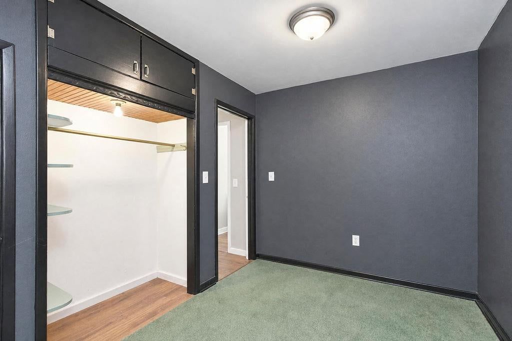 Photo 23 of 33 - 622 Walnut Street, Liberty, MO 64068