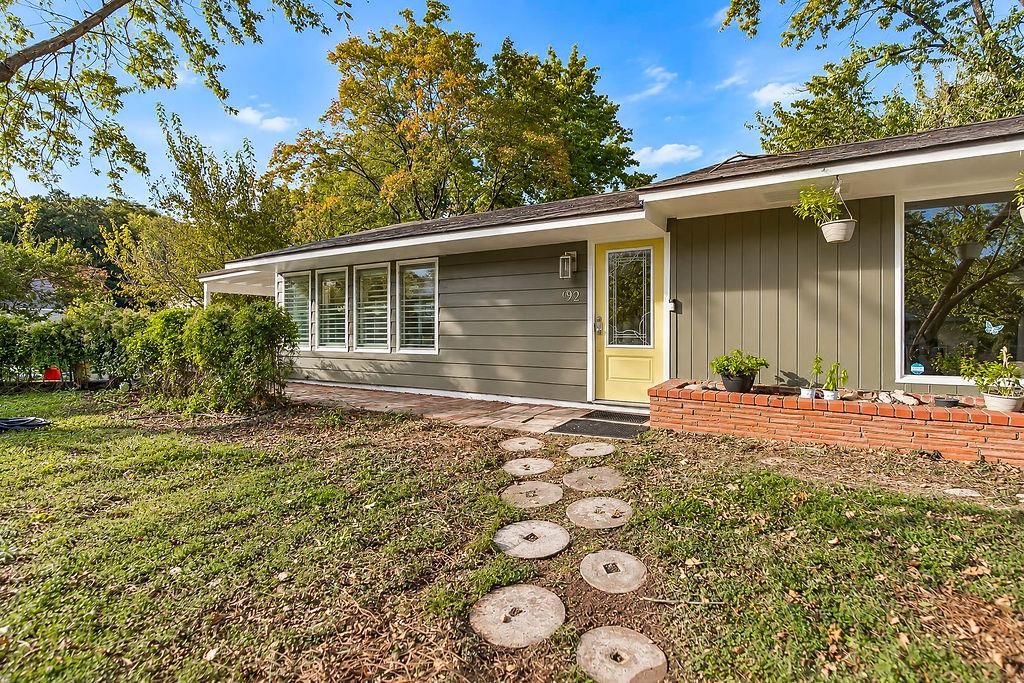 Photo 25 of 33 - 622 Walnut Street, Liberty, MO 64068
