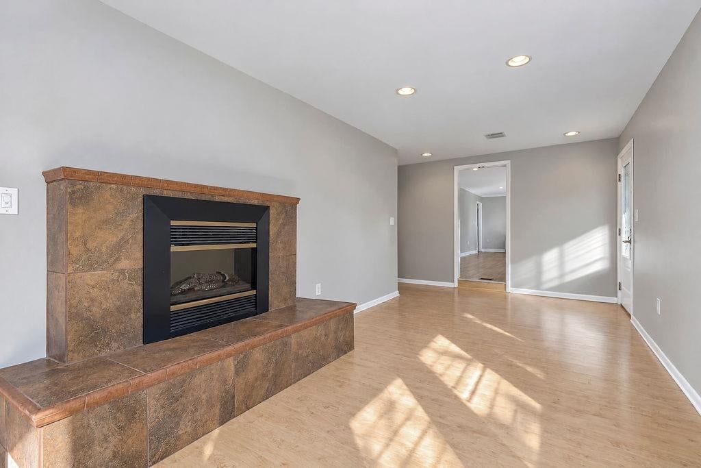 Photo 15 of 33 - 622 Walnut Street, Liberty, MO 64068