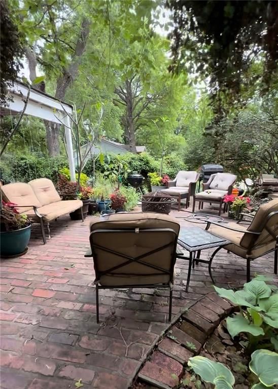 Photo 30 of 33 - 622 Walnut Street, Liberty, MO 64068