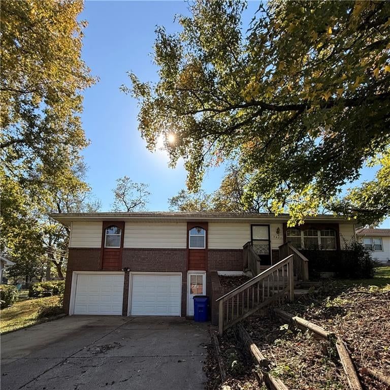 3621 NE 57th Terrace, Kansas City, MO
