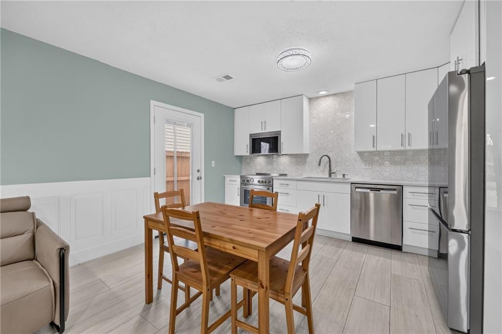 Photo 16 of 38 - 123 E Madison Street, Gardner, KS 66030