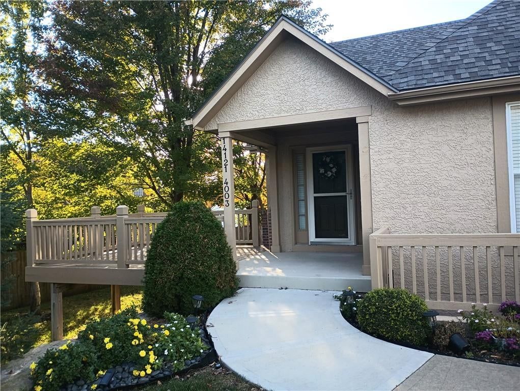 Covered front porch at 14121 W 152nd Terrace #4003, Olathe, KS 66062