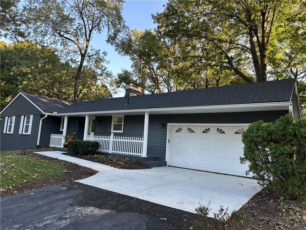 217 NW 43rd Street, Kansas City, MO: listing photo 2