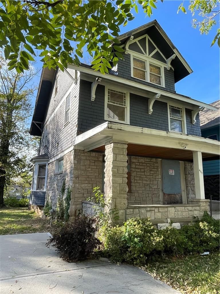 4012 Montgall Avenue, Kansas City, MO: listing photo 2