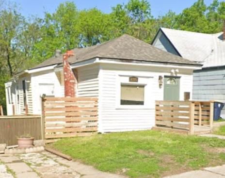 2726 Jackson Avenue, Kansas City, MO