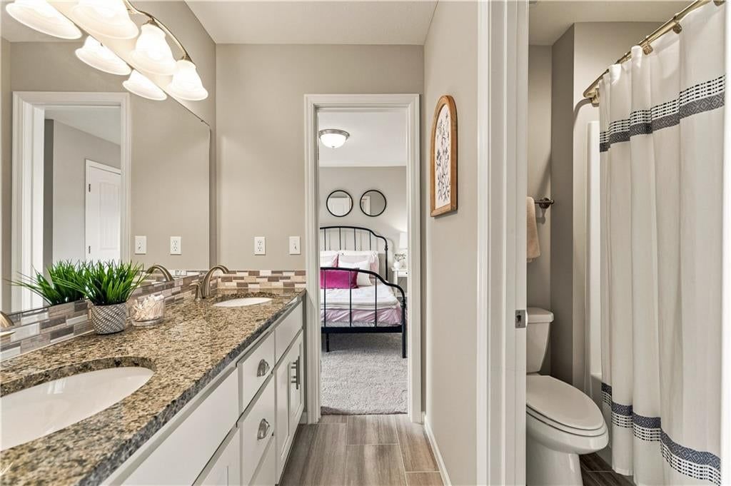 Photo 26 of 51, 8810 W 165th Terrace, Overland Park, KS 66085