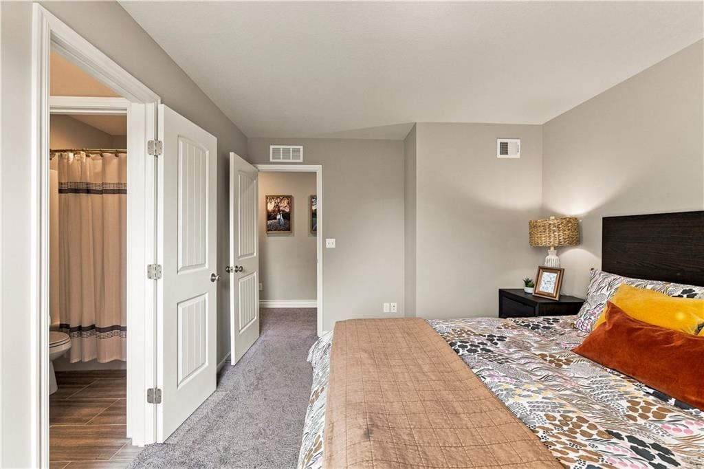 Photo 28 of 51 - 8810 W 165th Terrace, Overland Park, KS 66085