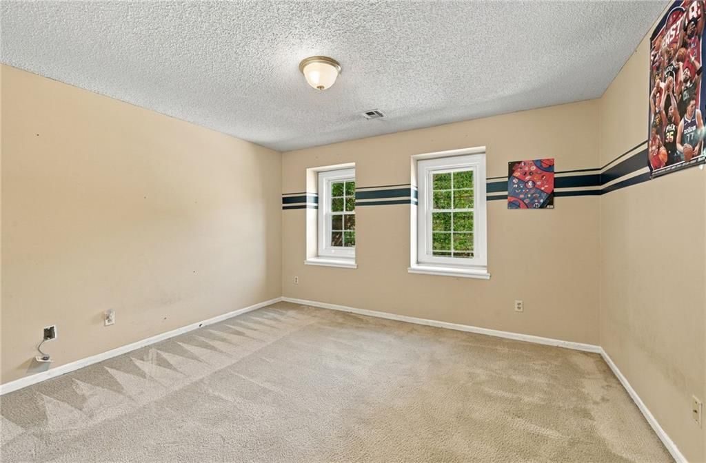 Photo 24 of 36 - 18107 E 51st Street Court, Independence, MO 64055