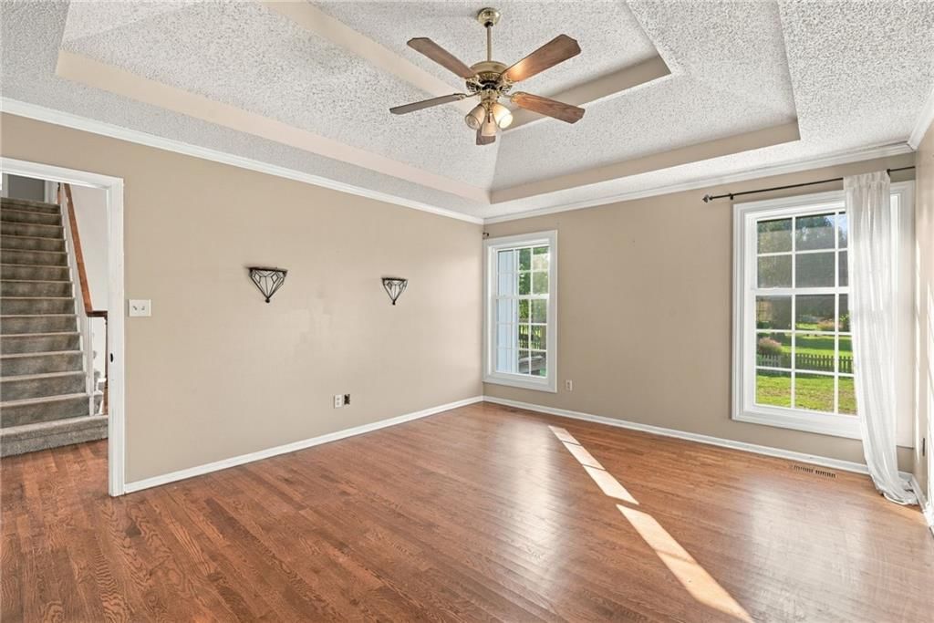 Photo 17 of 36 - 18107 E 51st Street Court, Independence, MO 64055
