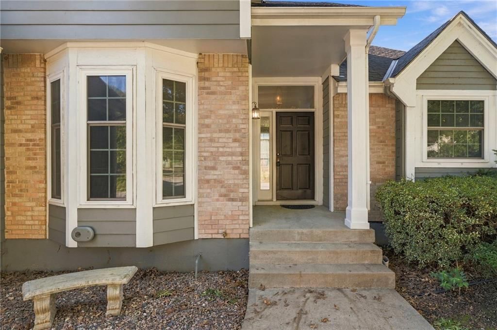 18107 E 51st Street Court, Independence, MO: listing photo 2