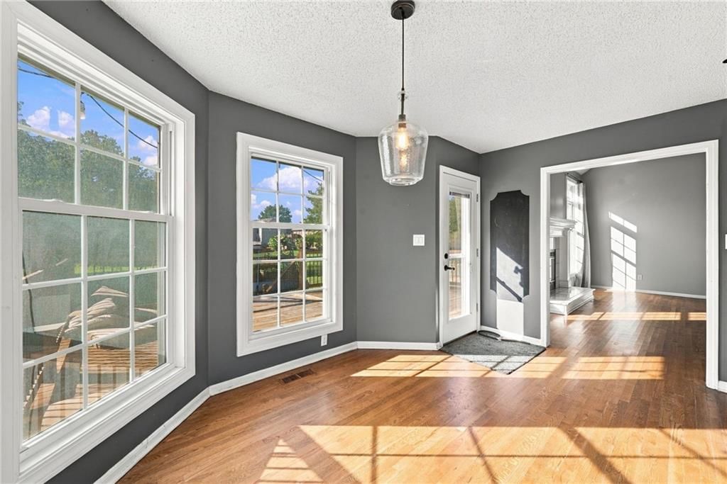 Photo 7 of 36 - 18107 E 51st Street Court, Independence, MO 64055
