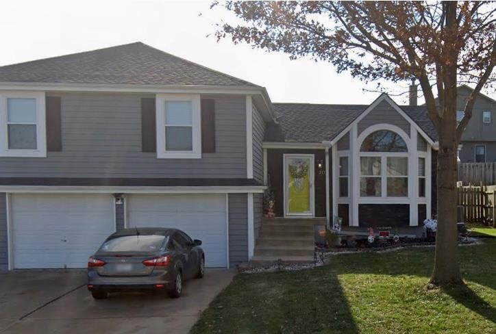 211 NW 113th Terrace, Kansas City, MO