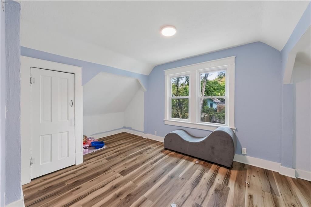 Photo 16 of 19 - 2610 Cypress Avenue