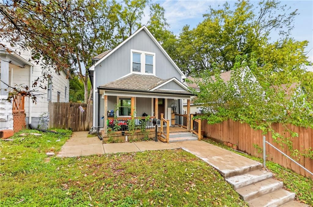 2610 Cypress Avenue, Kansas City, MO: listing photo 2