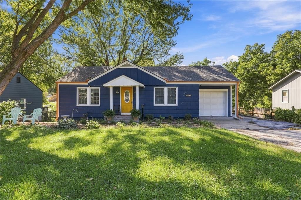3330 Blue Ridge Boulevard, Independence, MO: listing photo 2