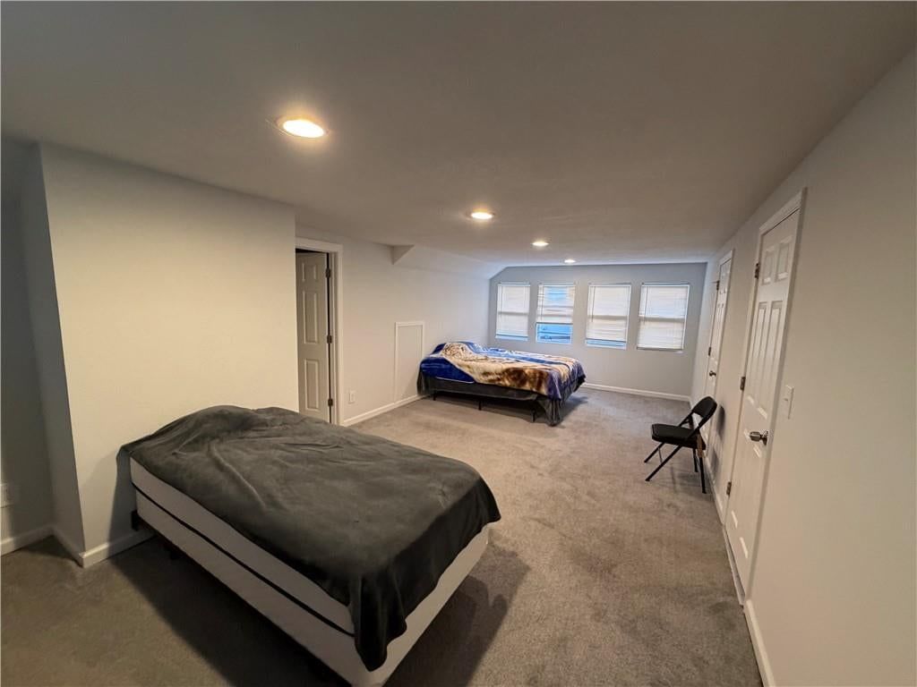 Photo 18 of 24 - 6664 Paseo Boulevard, Kansas City, MO 64132