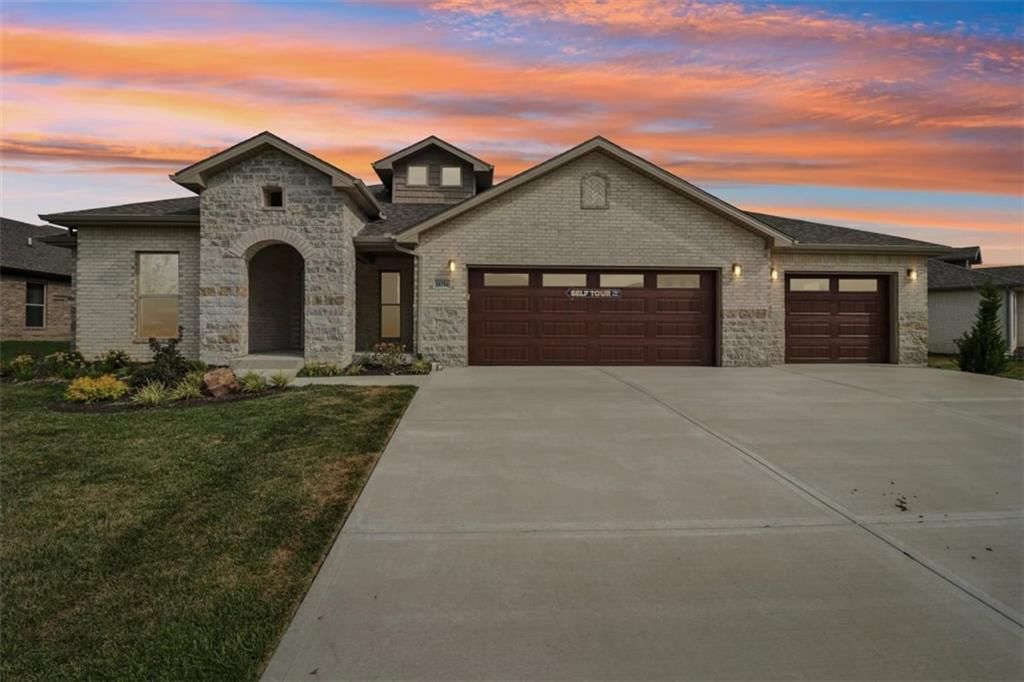 18430 W 195th Terrace, Spring Hill, KS