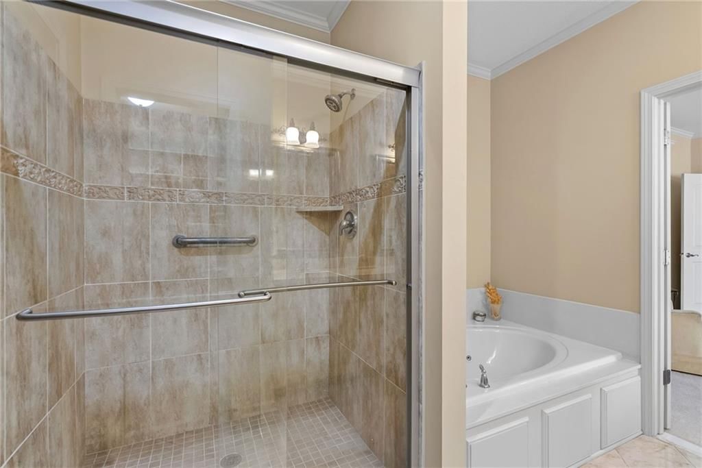 Photo 19 of 51, 16008 Kessler Street, Overland Park, KS 66085