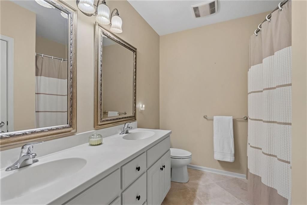 Photo 33 of 51, 16008 Kessler Street, Overland Park, KS 66085
