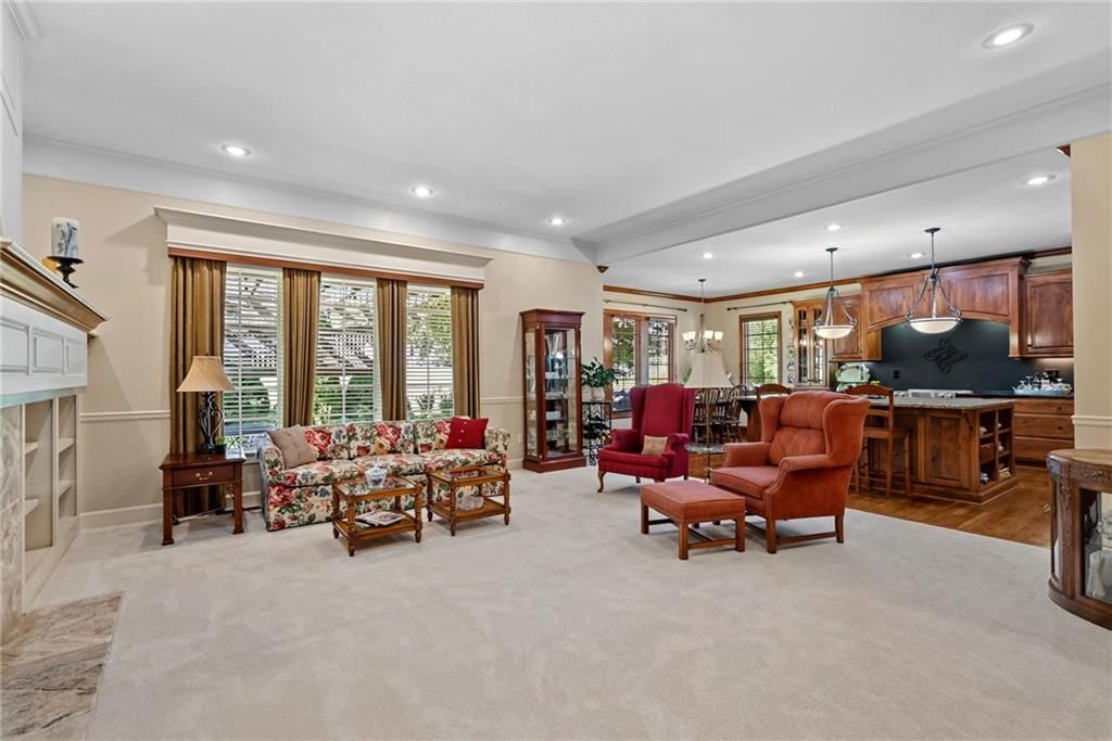 Photo 14 of 51, 16008 Kessler Street, Overland Park, KS 66085