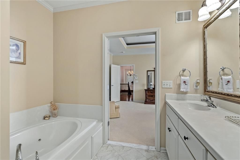 Photo 18 of 51, 16008 Kessler Street, Overland Park, KS 66085