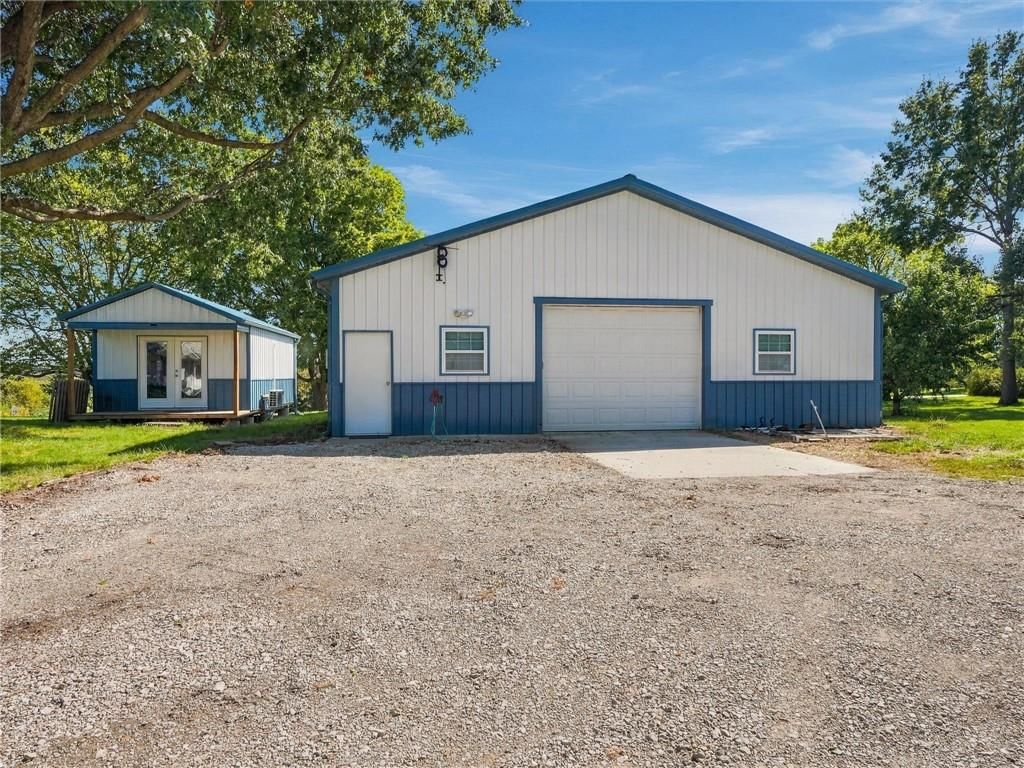 Photo 6 of 52 - 17108 Old Bb Highway, Holt, MO 64048