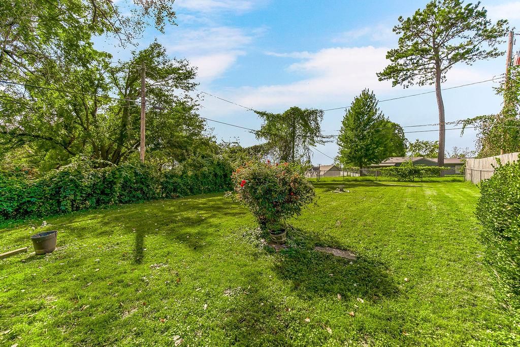 Photo 16 of 18 - 3644 N Euclid Avenue, Kansas City, MO 64116