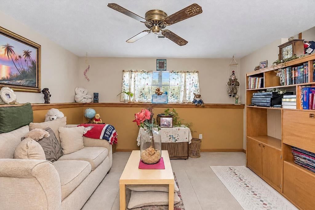 Photo 12 of 18 - 3644 N Euclid Avenue, Kansas City, MO 64116