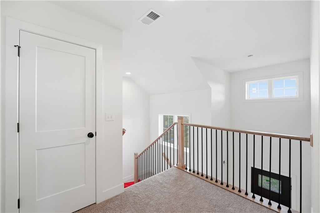 Photo 14 of 30 - 18370 W 195th Street
