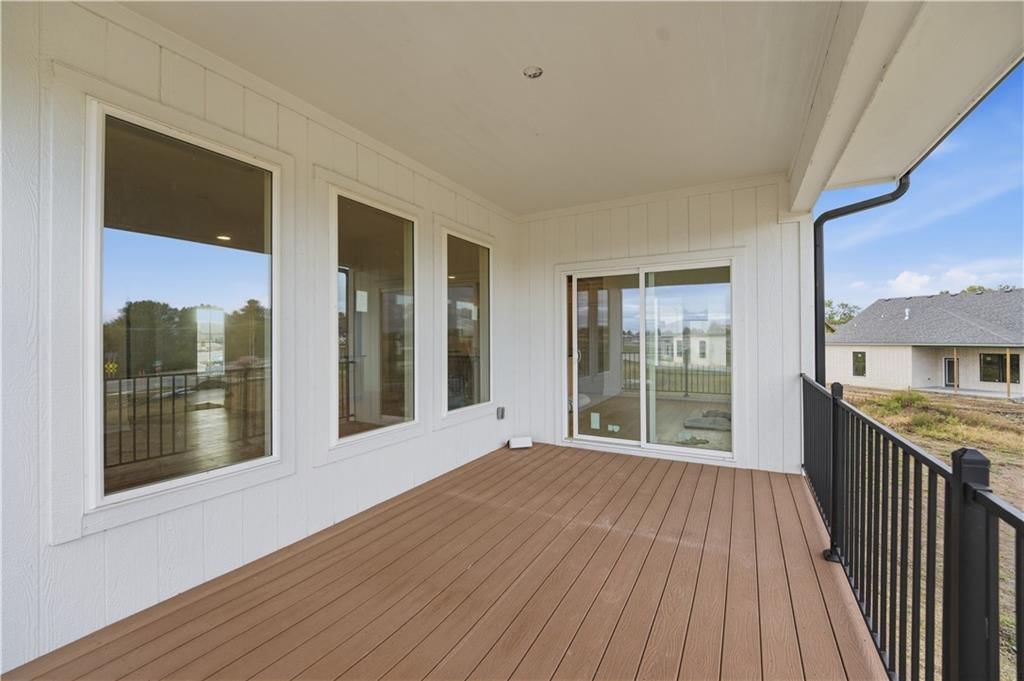 Photo 29 of 30 - 18370 W 195th Street