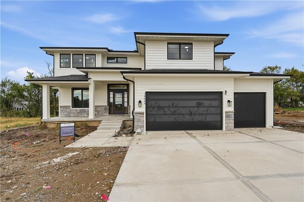 18640 W 195th Street, Spring Hill, KS