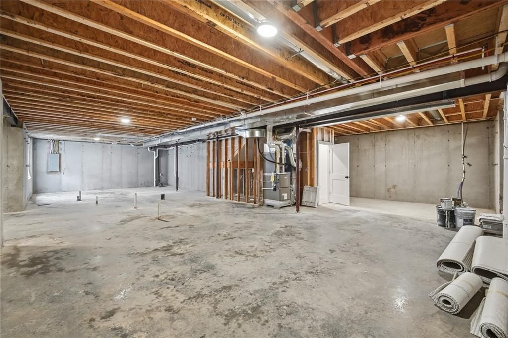 Photo 52 of 52 - 18640 W 195th Street