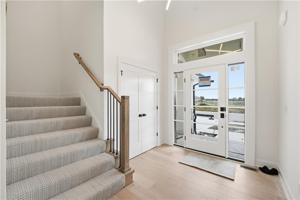 Photo 5 of 52 - 18640 W 195th Street