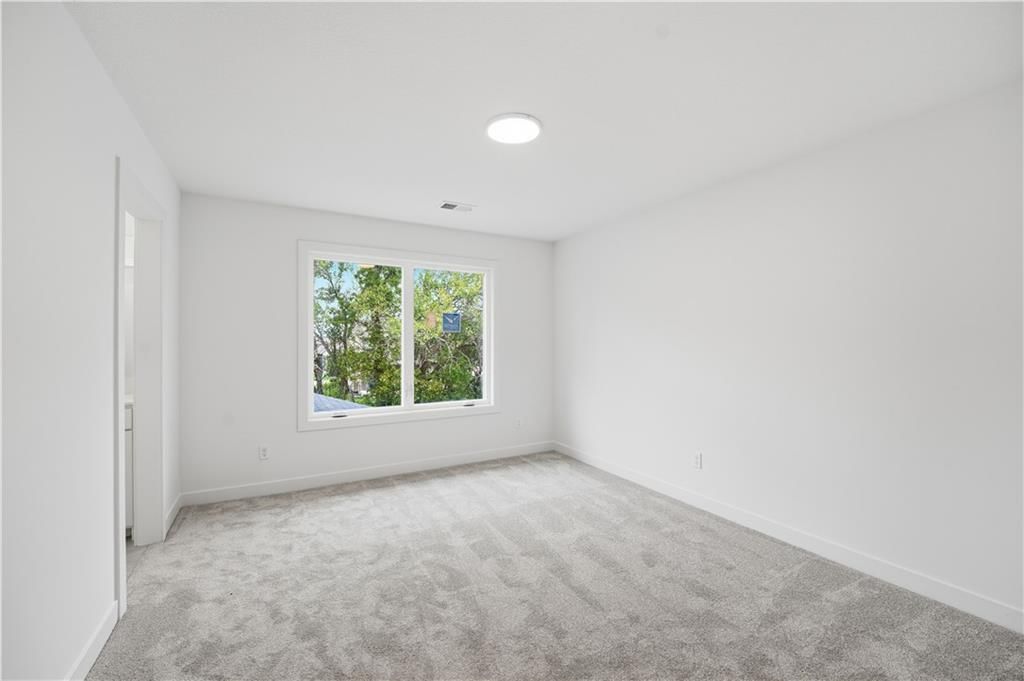 Photo 38 of 52 - 18640 W 195th Street
