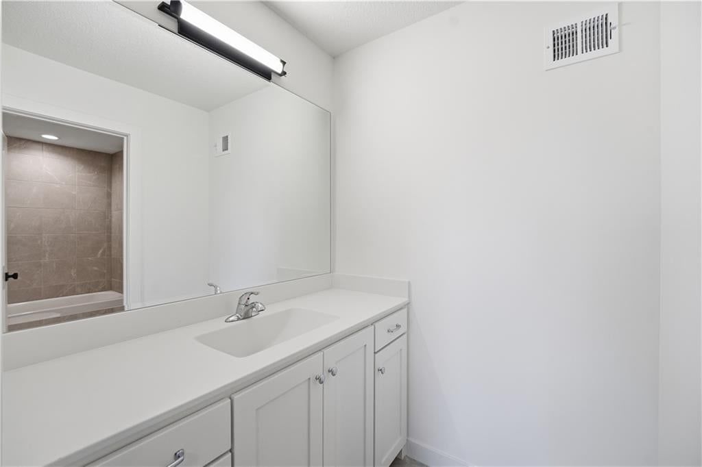 Photo 33 of 52 - 18640 W 195th Street