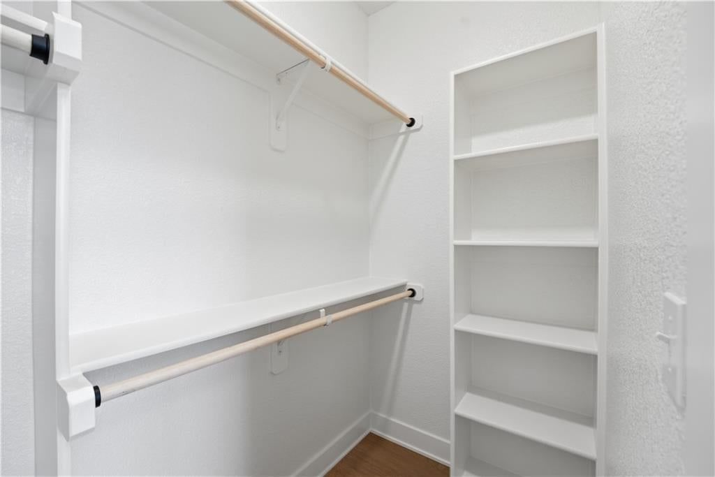 Photo 21 of 52 - 18640 W 195th Street