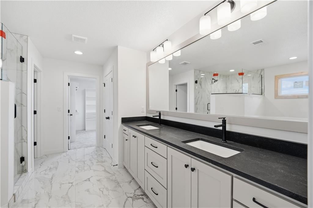 Photo 43 of 52 - 18640 W 195th Street