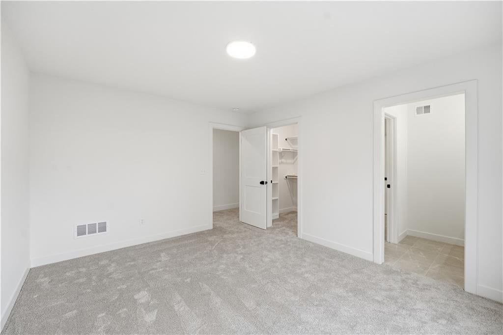 Photo 37 of 52 - 18640 W 195th Street