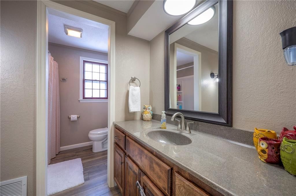 Photo 37 of 39, 1512 E SUNVALE Drive, Olathe, KS 66062