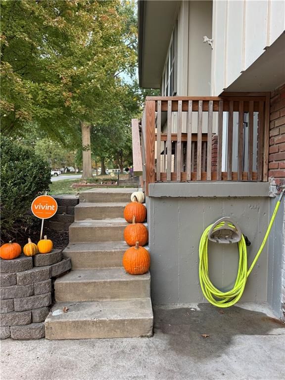 12119 W 93rd Street, Lenexa, KS: listing photo 2