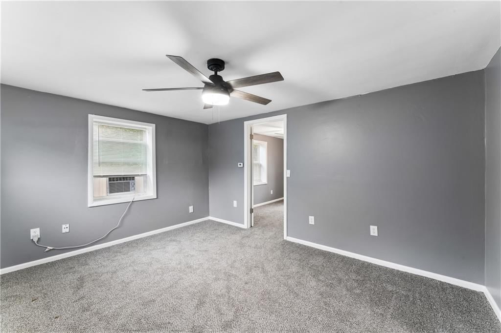 Photo 5 of 31 - 5102 47th Terrace