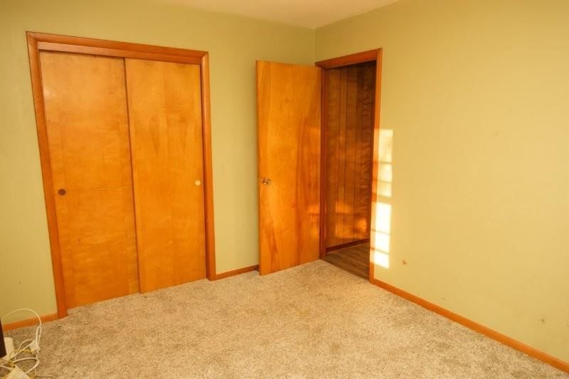 Photo 14 of 34 - 616 J Street, Creighton, MO 64739